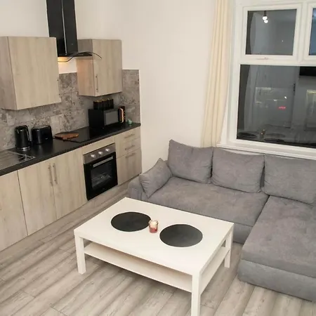 Luxury Two Bedroom Apartment Wilpshire Exterior photo